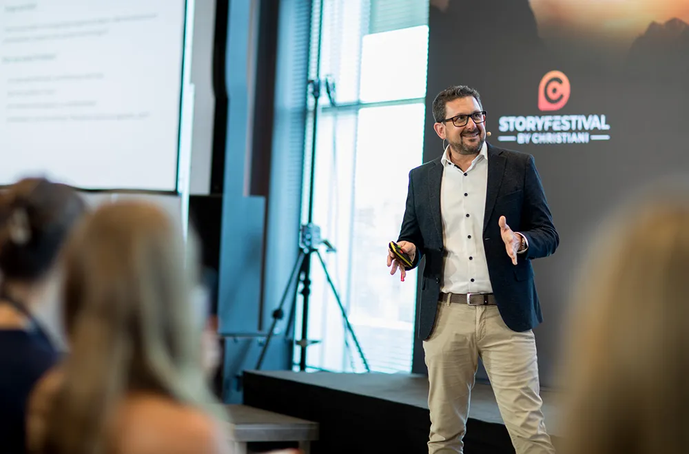Dirk Halfar als Speaker beim Storyfestival by Christiani Storytelling